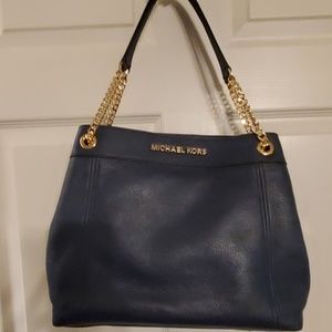 Michael Kors Jet Set bag with gold chain accents